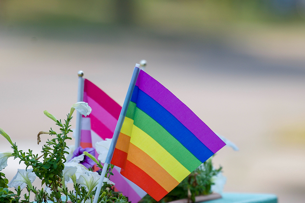 Same-Sex Marriage Impact on FMLA for Employers 8 same sex marriage for employers uai
