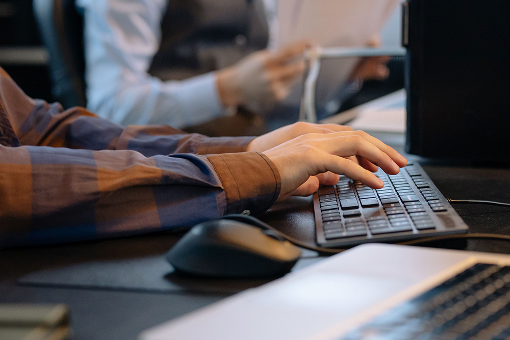 Absence Management Software for FMLA Compliance 1 staff absence management software for fmla compliance uai